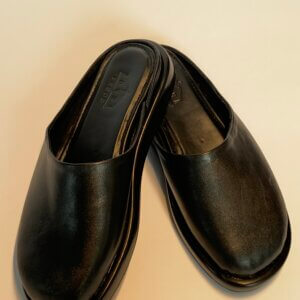 Zunna  Lagos mule slide