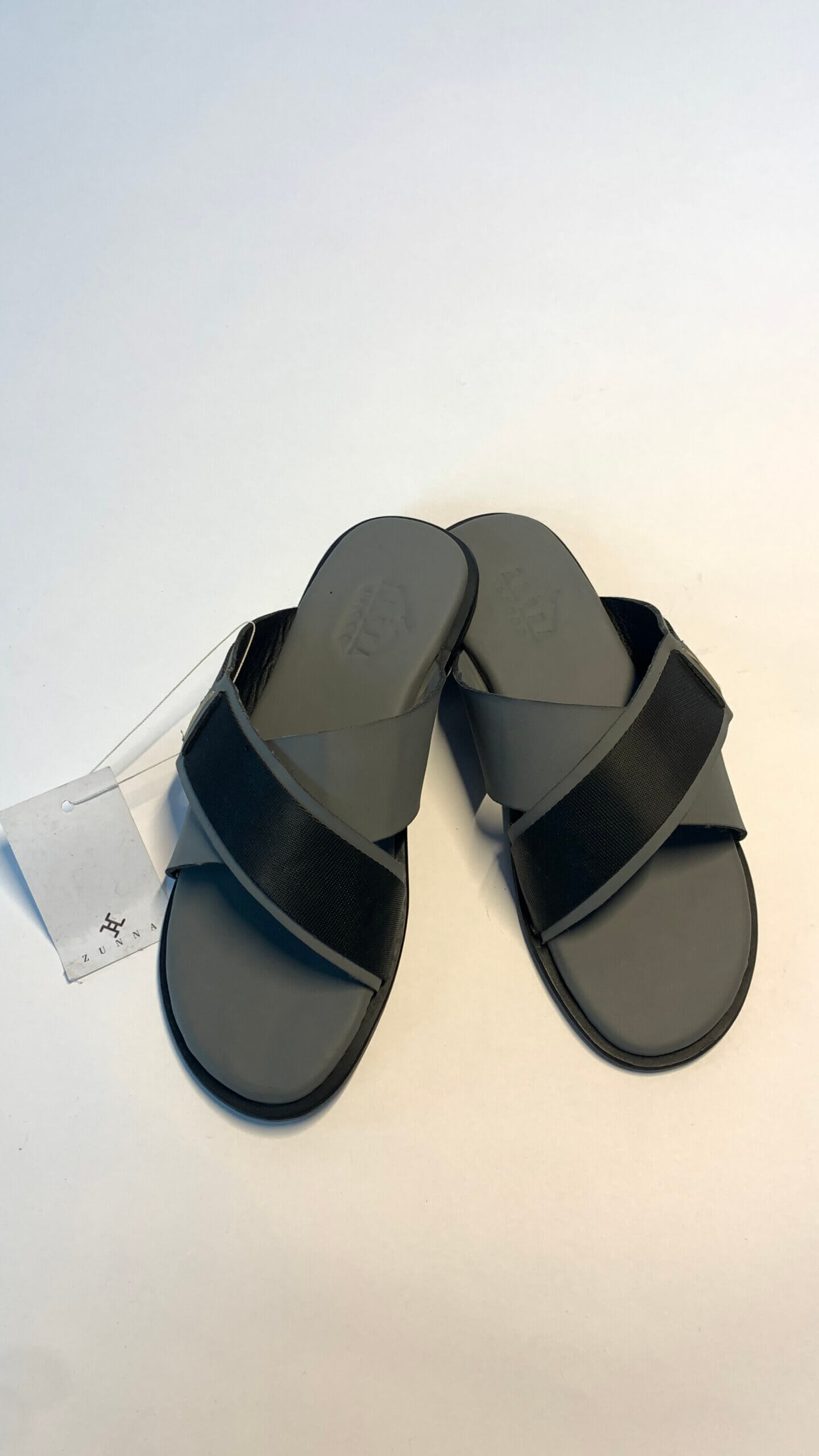 Zunna Lagos Crisscross Slide