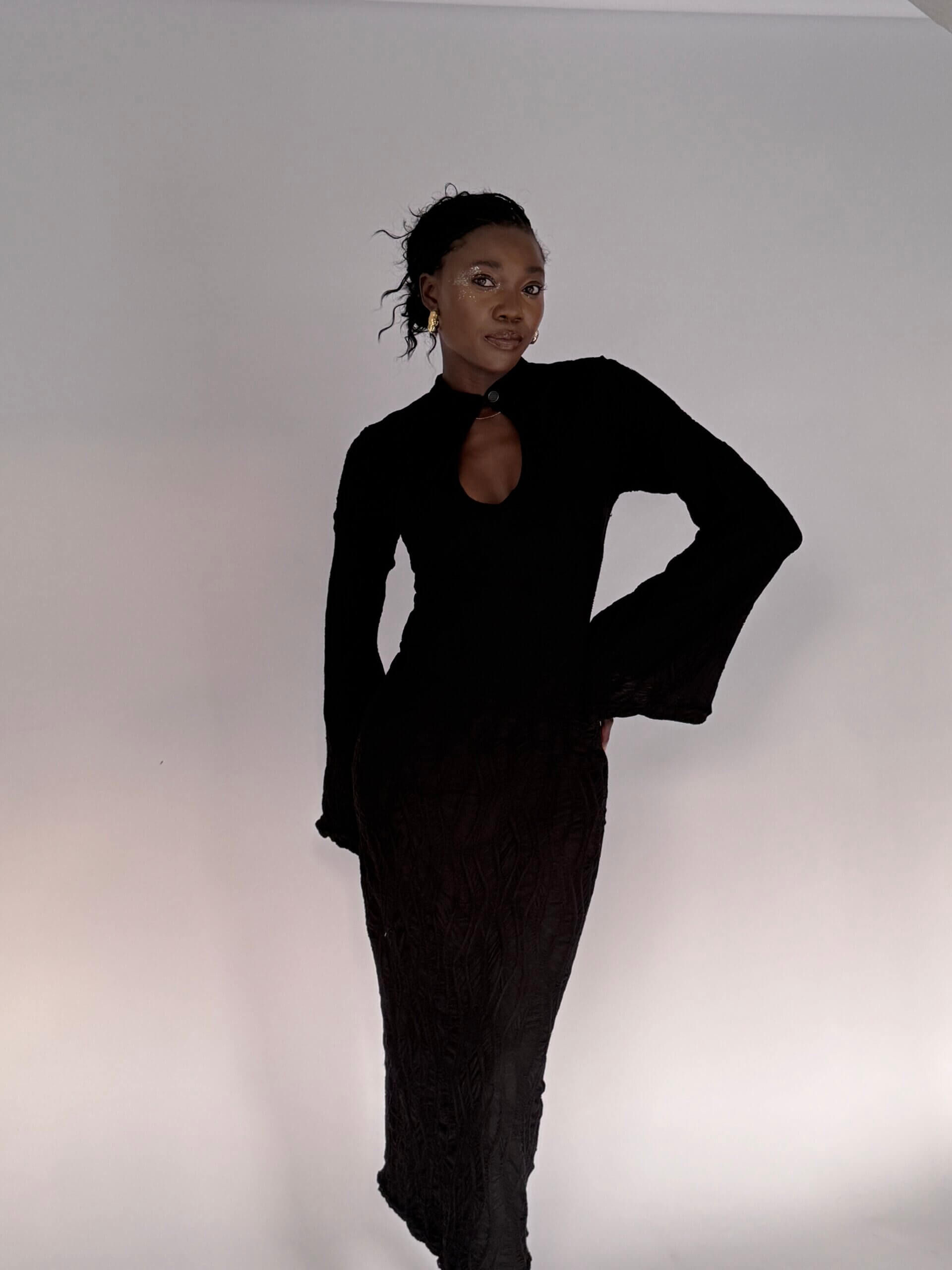 Curlt Life Long Sleeve Gown- Black