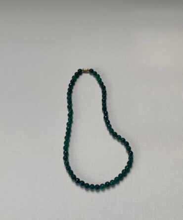 Curlt life green coral bead necklace