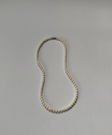Curlt life white coral bead necklace